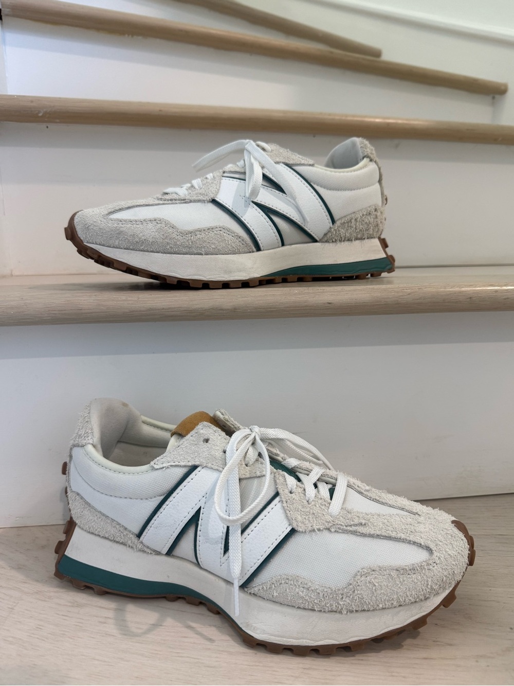 NEW BALANCE 327 White/Green Sneakers 8.5W